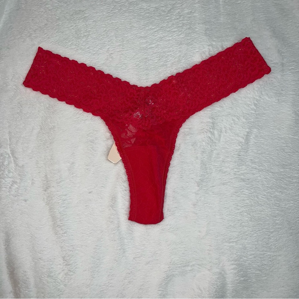 Victoria’s Secret women’s lace thong